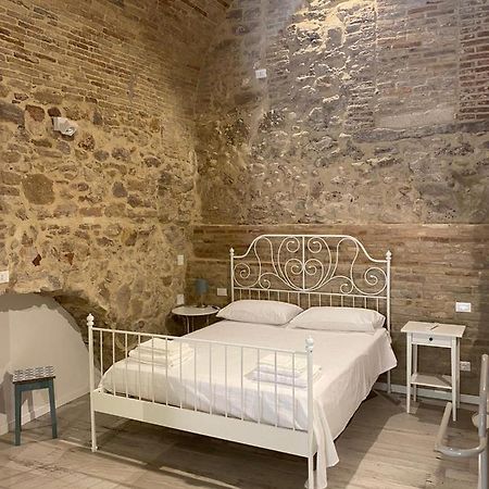 Apartmán Le Volte Nel Borgo Termoli Exteriér fotografie