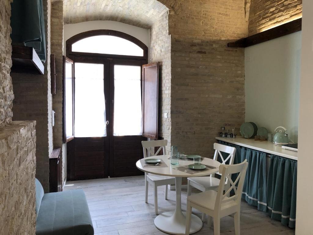 Apartmán Le Volte Nel Borgo Termoli Exteriér fotografie